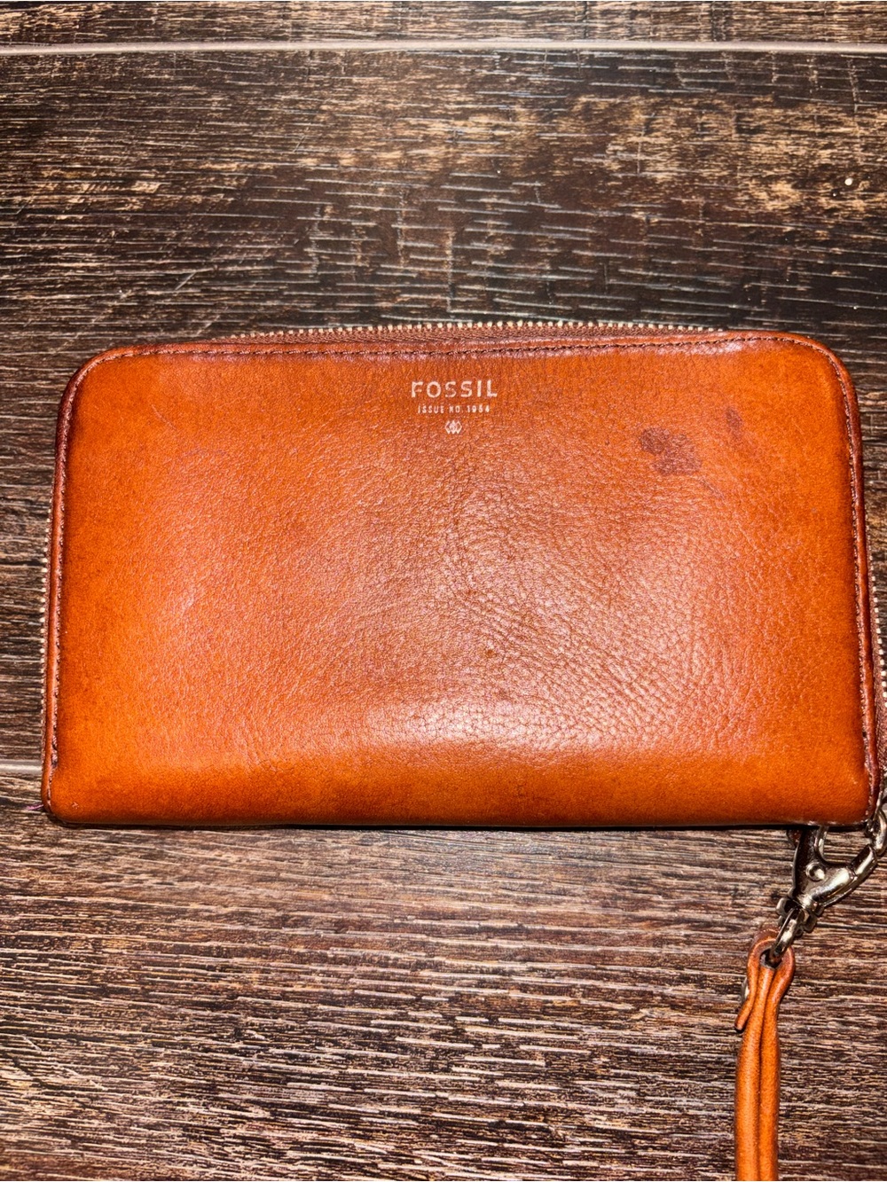 Fossil Women’s Brown Leather Zip Wristlet Wallet - Picture 2 of 10